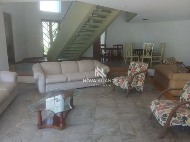 Casa com 4 quartos para alugar, 320 m² - Praia de Itaparica - Vila Velha/ES
