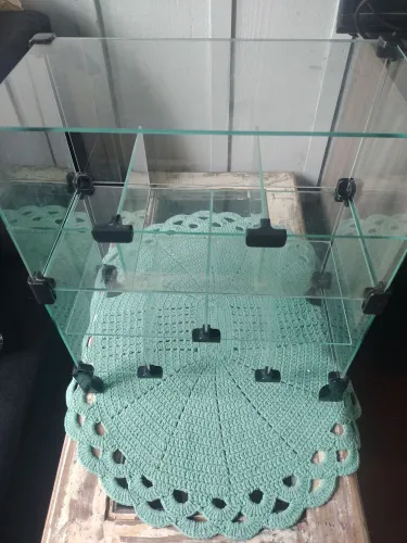 VENDE-SE EXPOSITOR DE VIDRO - NOVO!