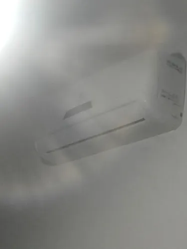 Ar-condicionado gelando perfeitamente, 750 tel *51