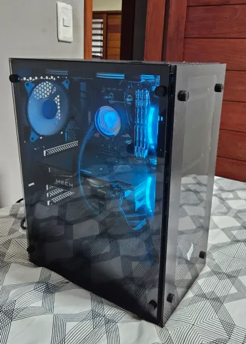 PC GAMER RYZEN 7 5700X3D + RX 6750XT