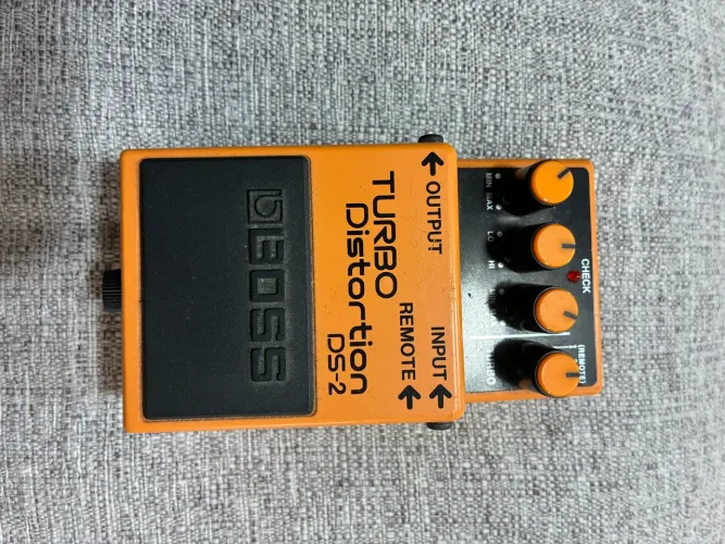 Pedal BOSS DS-2 Turbo Distortion Original Usado