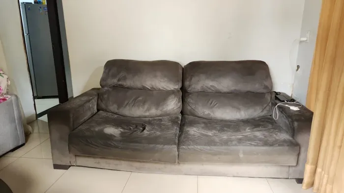 SOFÁ QUE VIRA CAMA 