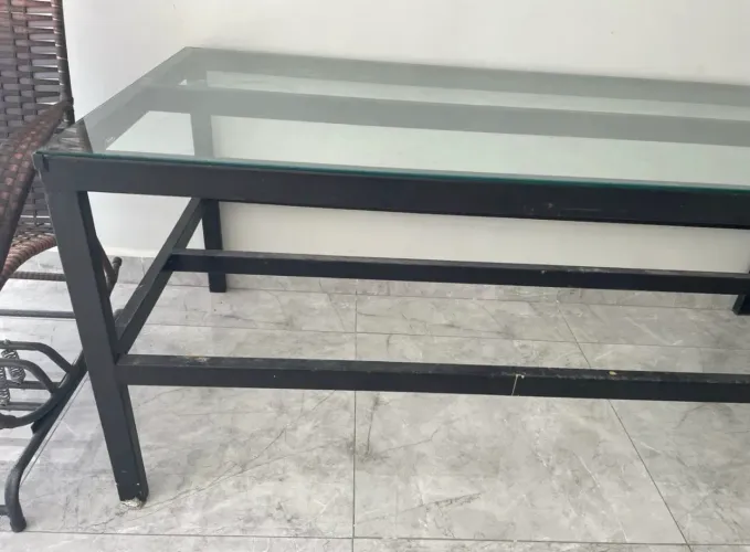 Mesa com tampo de vidro, 1,86x85