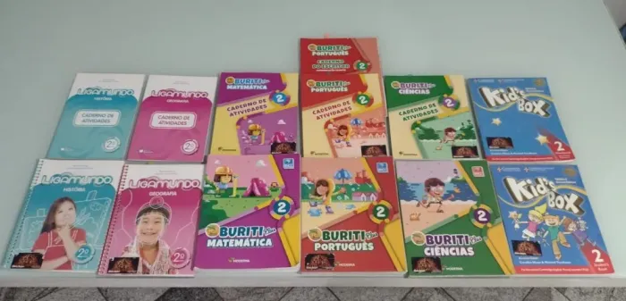 Livros diversas matérias do 2° Ano