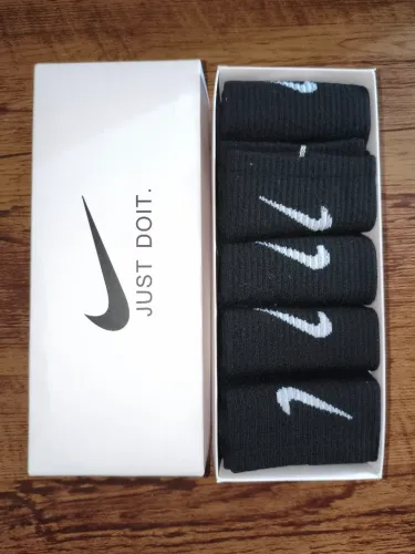 Kit 5 pares de meias pretas Nike
