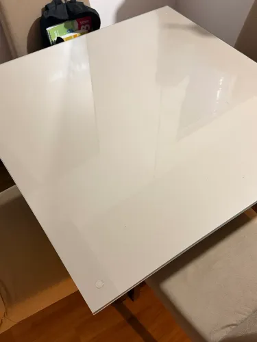 Mesa de Madeira com 4 cadeiras