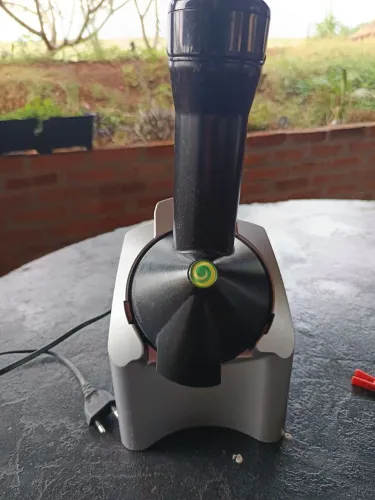 Máquina sorvete de frutas congeladas Yonanas