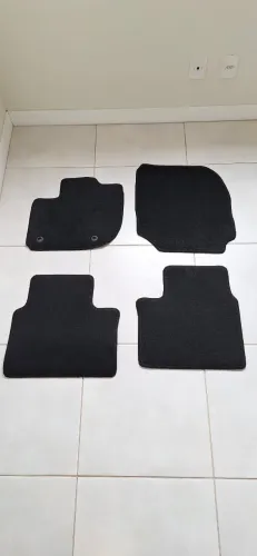 Tapetes originais tipo carpete HONDA WR-V 2026