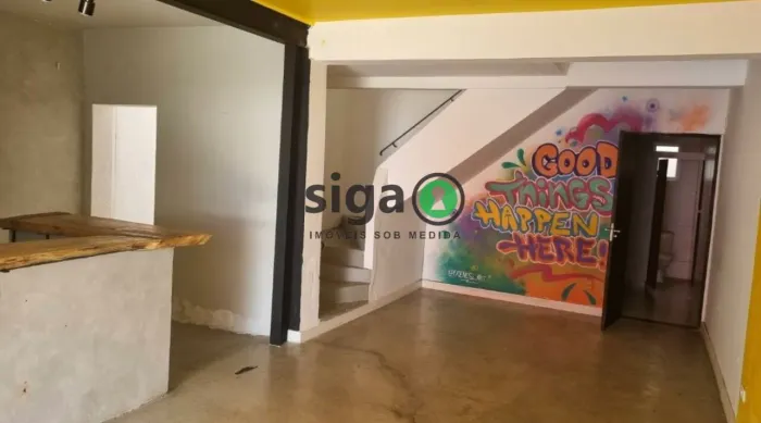 Casa assobradada para locação Comercial na Vila Olímpia com 120m² com vários ambientes, co