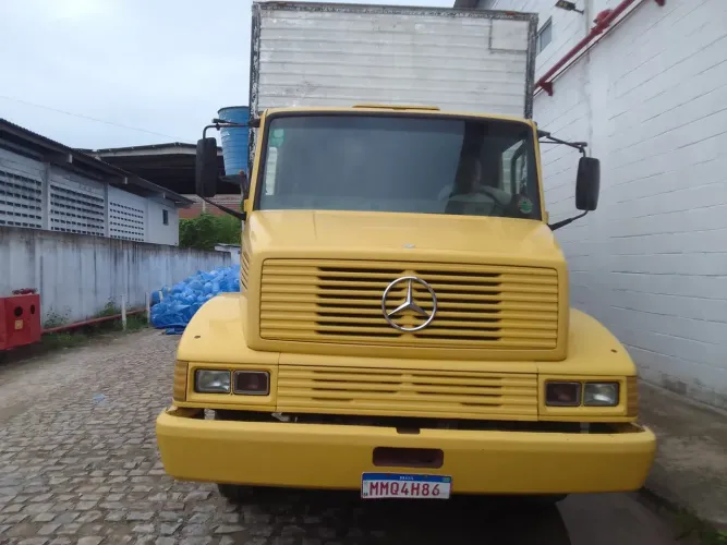 Caminhão pra vender.