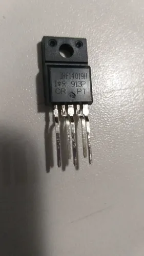 Transistor IRF14019H