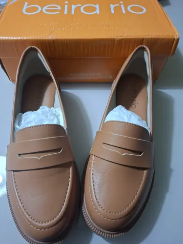 SAPATO FEMININO NOVO NA CAIXA