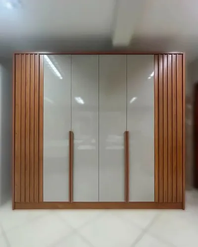 Roupeiro Ripado CASAL 2,44l / FRETE GRÁTIS/ para BH e MONTAGEM/Pagamento na entrega ?