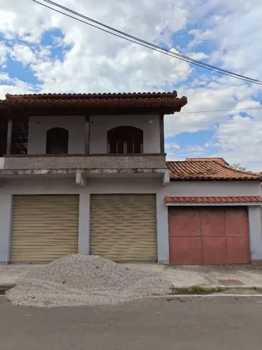 Alugo casa com loja + quintal + garagem, Maricá São José do Imbassai.