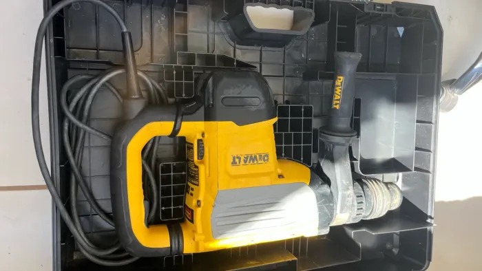 Martelete dewalt 11 kilos