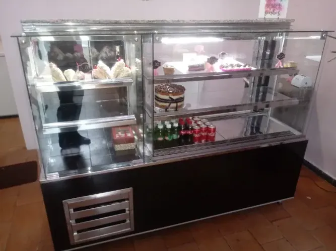 Balcão estufa para salgados e balcões refrigerados para bolos,doces,tortas