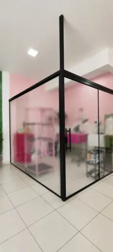 Estrutura em vidro