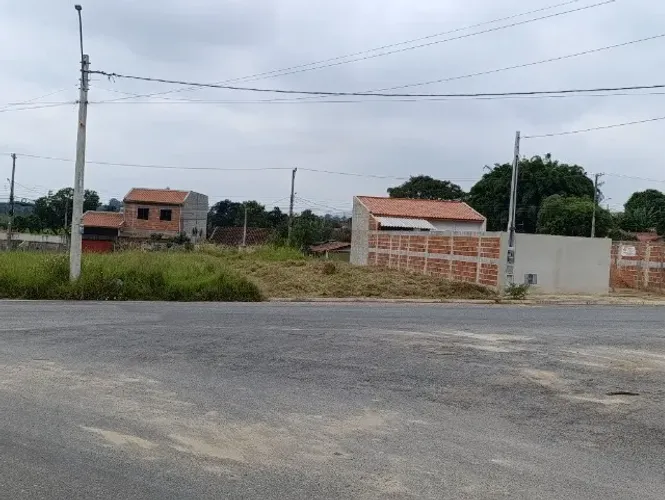 Terreno - Pindamonhangaba SP / Vendo ou troco por carro de menor valor.