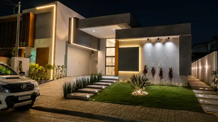 Casa Moderna 3Q c/ Suíte, Closet, Piscina, Alexa e Área Gourmet | 110m²