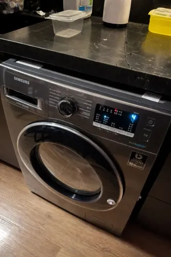  Vendo Lave e Seca Samsung p/ retirada de peças
