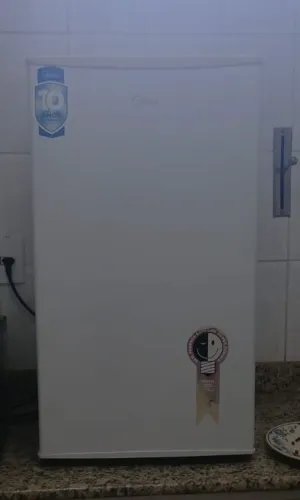 Vendo Frigobar midea 93lt e Micro-ondas Eletrolux Espelhado
