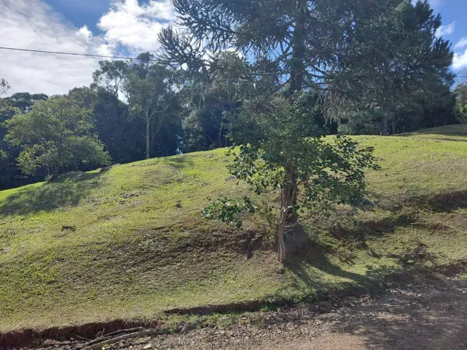Chacara em condomínio fechado com 1773 metros em Invernadinha - Rancho Queimado - SC