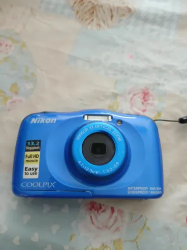 Camera Nikon Coolpix W100