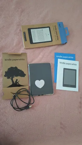 Kindle 12 geração + capa  - USADO com caixa