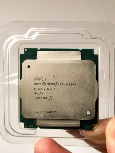Intel Xeon E5-2696 v3 18 Núcleos / 36 Threads - Excelente Estado