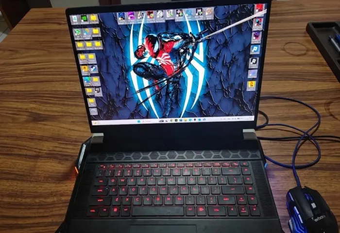 Notebook Alienware x16 r2
