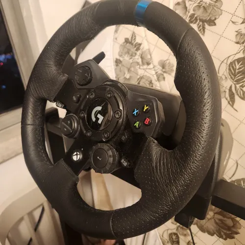 Cockpit g923 com câmbio e manopla de verdade.