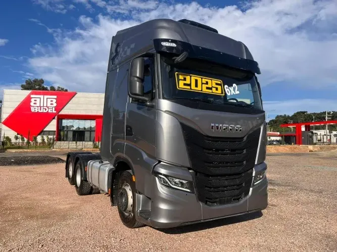 IVECO S-WAY 480 6x2 2025 MEGA CABINE