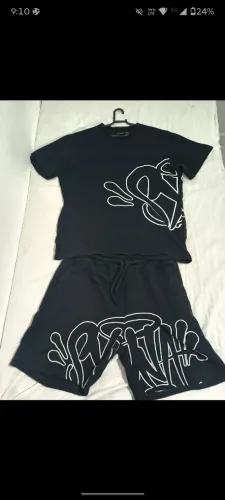 Conjunto SYNA WORLD 