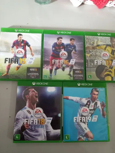 Jogo Xbox one FIFA 15/16/17/18/19