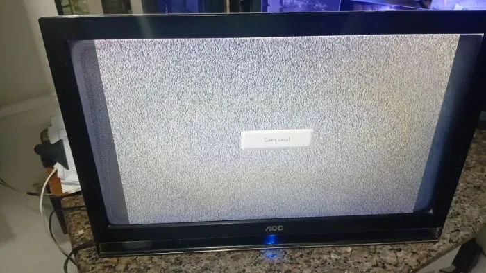 Monitor AOC