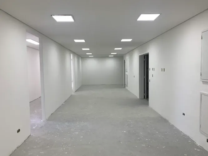 Imóvel Corporativo para Locação | 415,93 m², 7 Vagas e Localização Estratégica