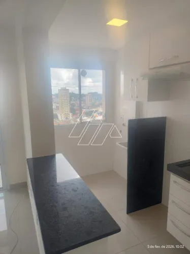Apartamento com 2 Quartos e 1 Vaga à Venda no Condomínio Enseada Centro de Marília. Oportu
