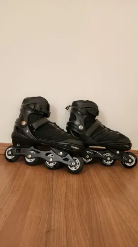 Patins n°40 ao 43. Ajustável.