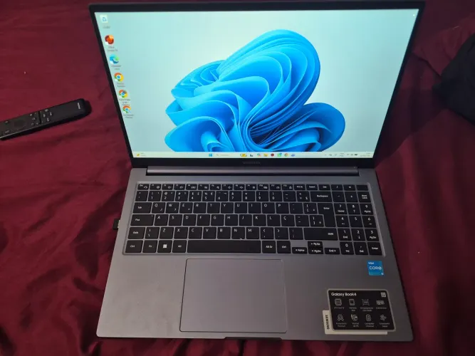 Vendo notebook sansung novo