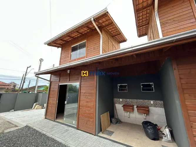 Locação: Sobrado 1 Dormitório, Gravatá, Navegantes