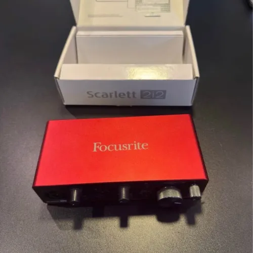 Focurite Scarlett 2i2  3ª geração 