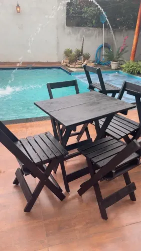 Vendo conjunto mesas e cadeiras restaurante