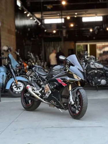 S1000rr 21/21 com 12.000 KM sem detalhes