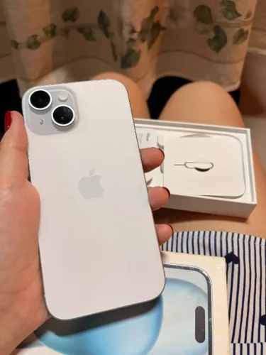 iPhone 15 128gb 100% bateria