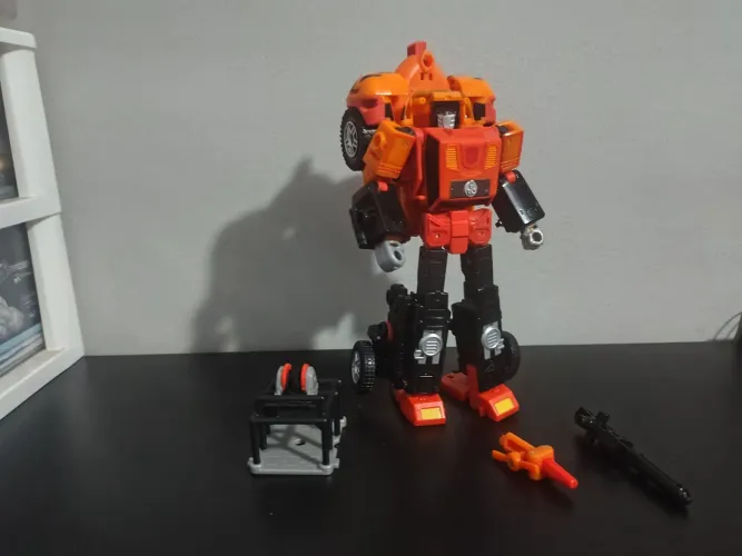 Transformers legacy United sandstorm
