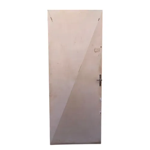 Porta Metal 210 x 80 com 3 Fechaduras
