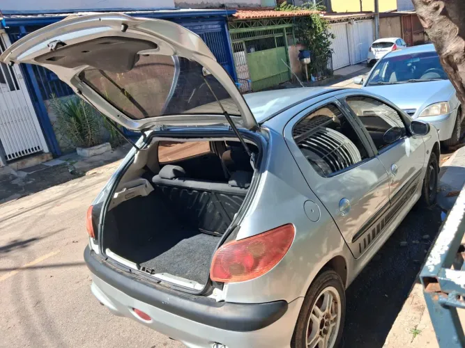 Peugeot 206 Presence 1.4/ 1.4 Flex 8V 3P 2008