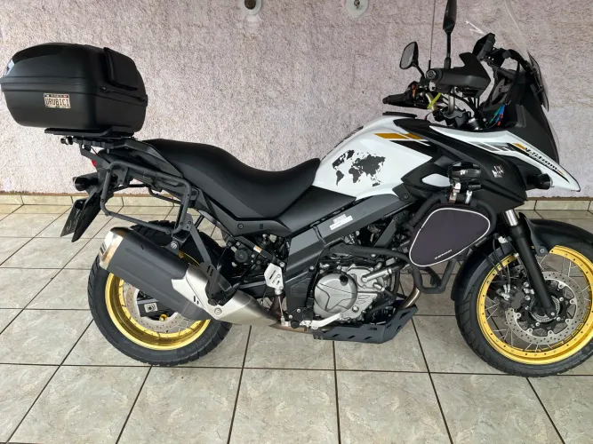 Suzuki V Strom 650 adventure tour