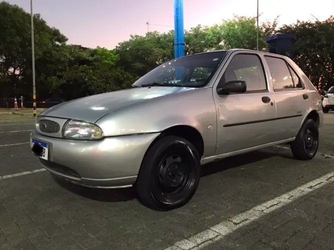 Ford Fiesta Class 1.0 4P 1998
