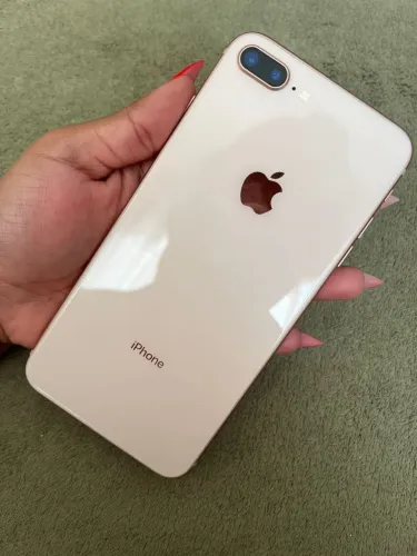 iPhone 8 Plus
